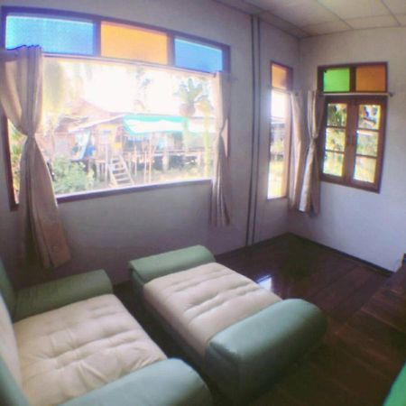 Hotel Baan Ing Suan Amphawa Exterior foto